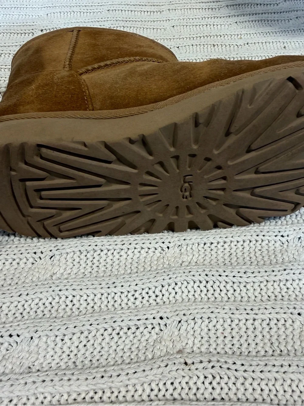 UGG Kids Classic Mini Boot in Chestnut Brown youth size 2